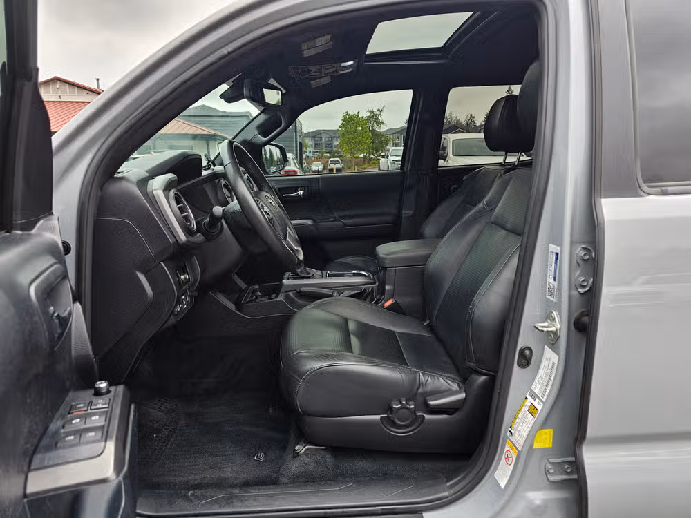2018 Toyota Tacoma TRD Off-Road Image 31