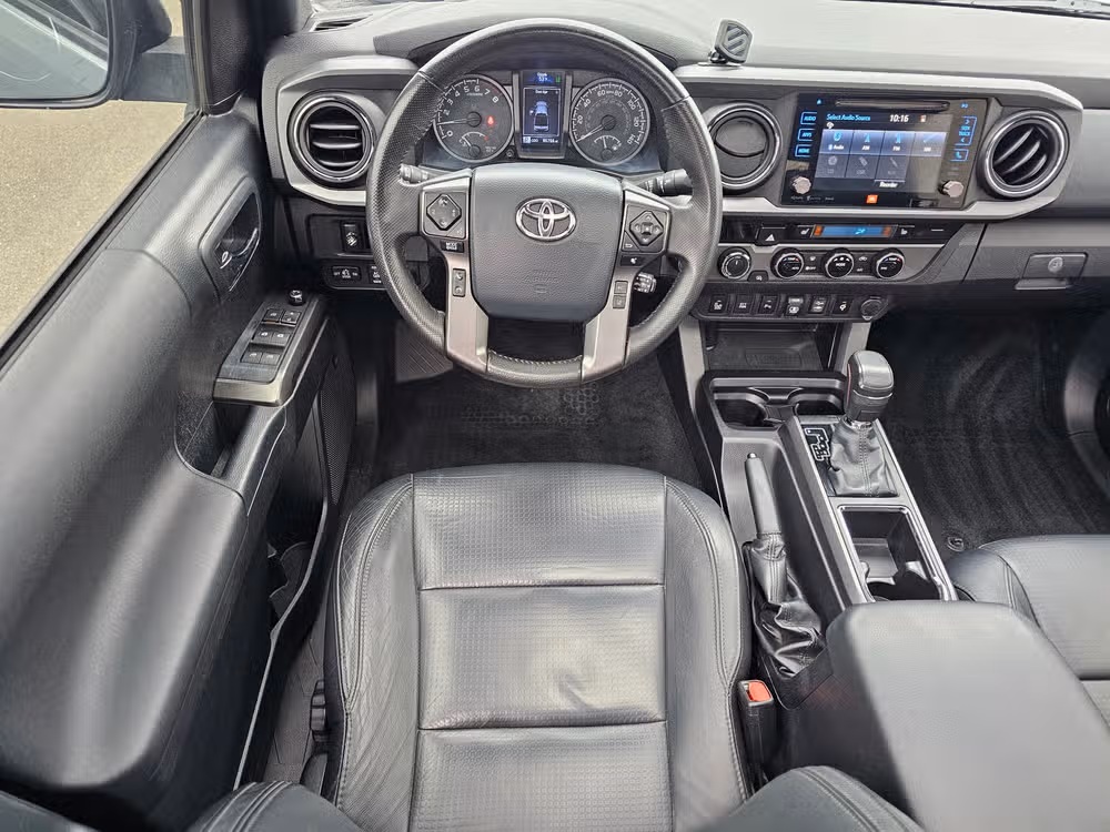 2018 Toyota Tacoma TRD Off-Road Image 15