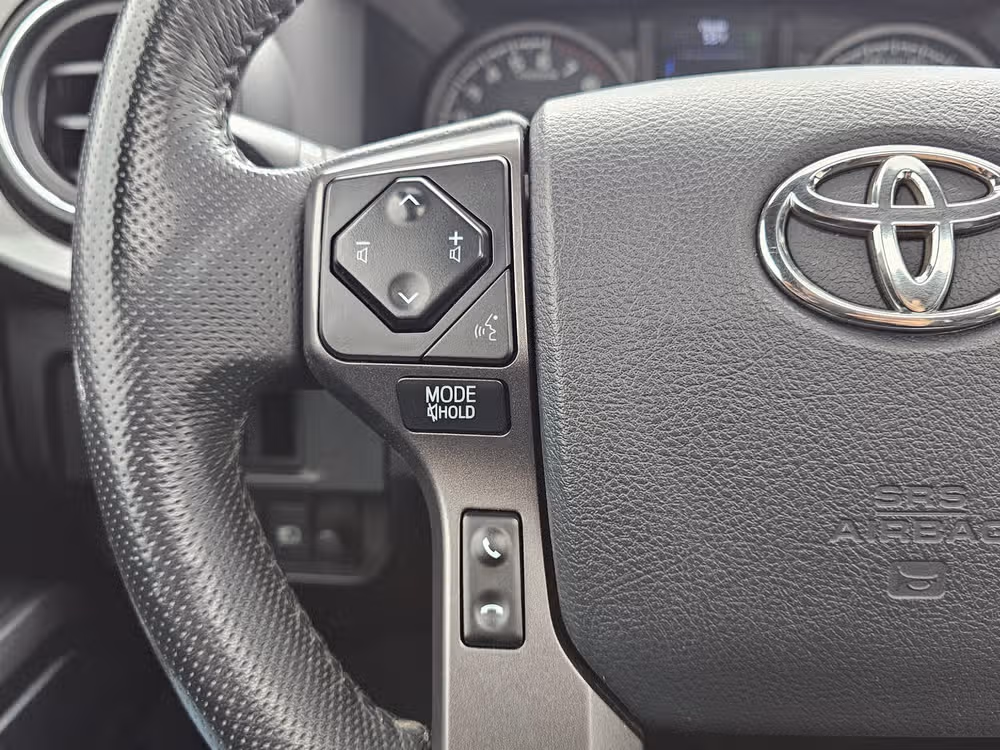 2018 Toyota Tacoma TRD Off-Road Image 26