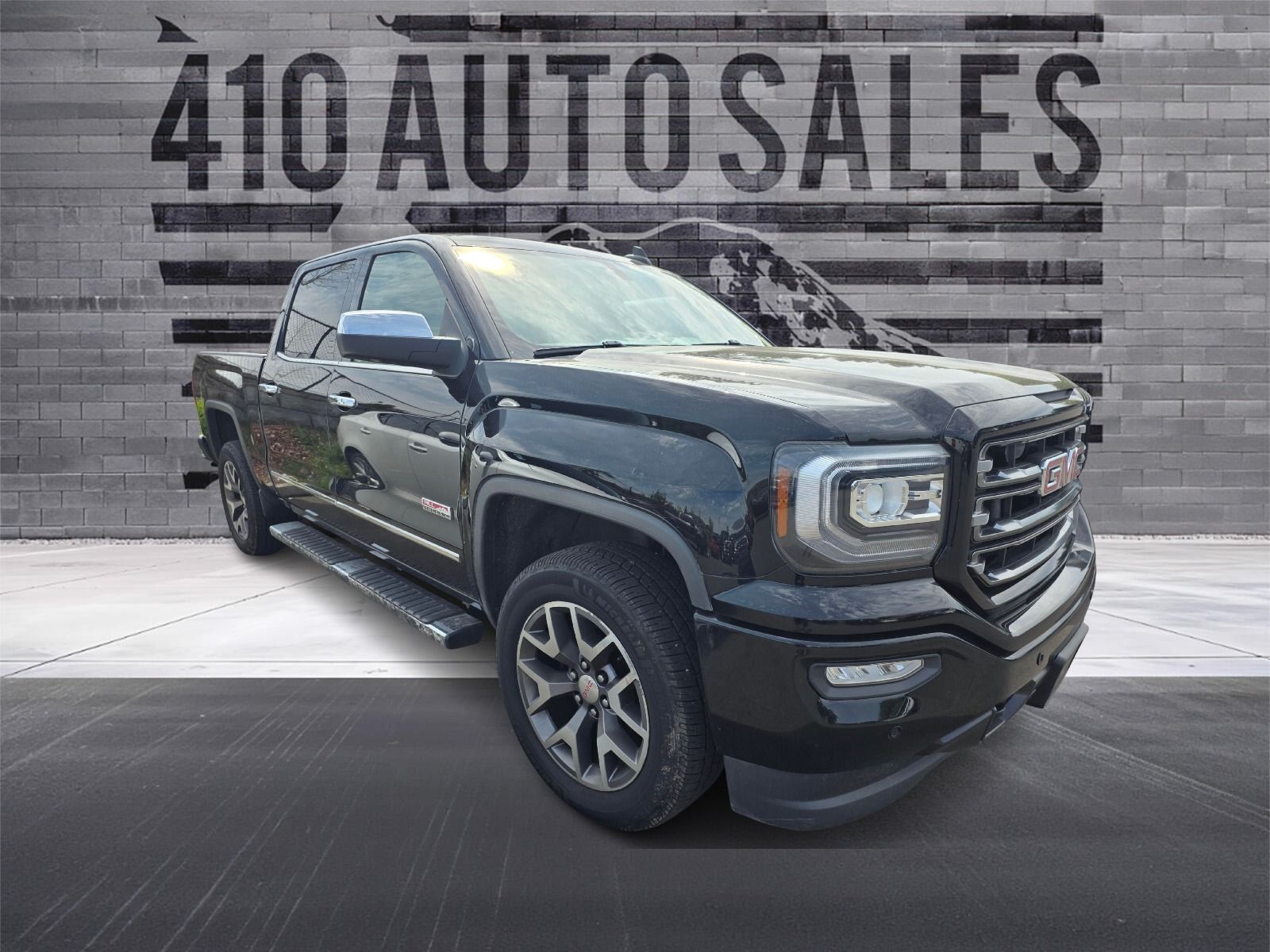 2016 GMC Sierra 4WD Crew Cab Short Box SLT's photo