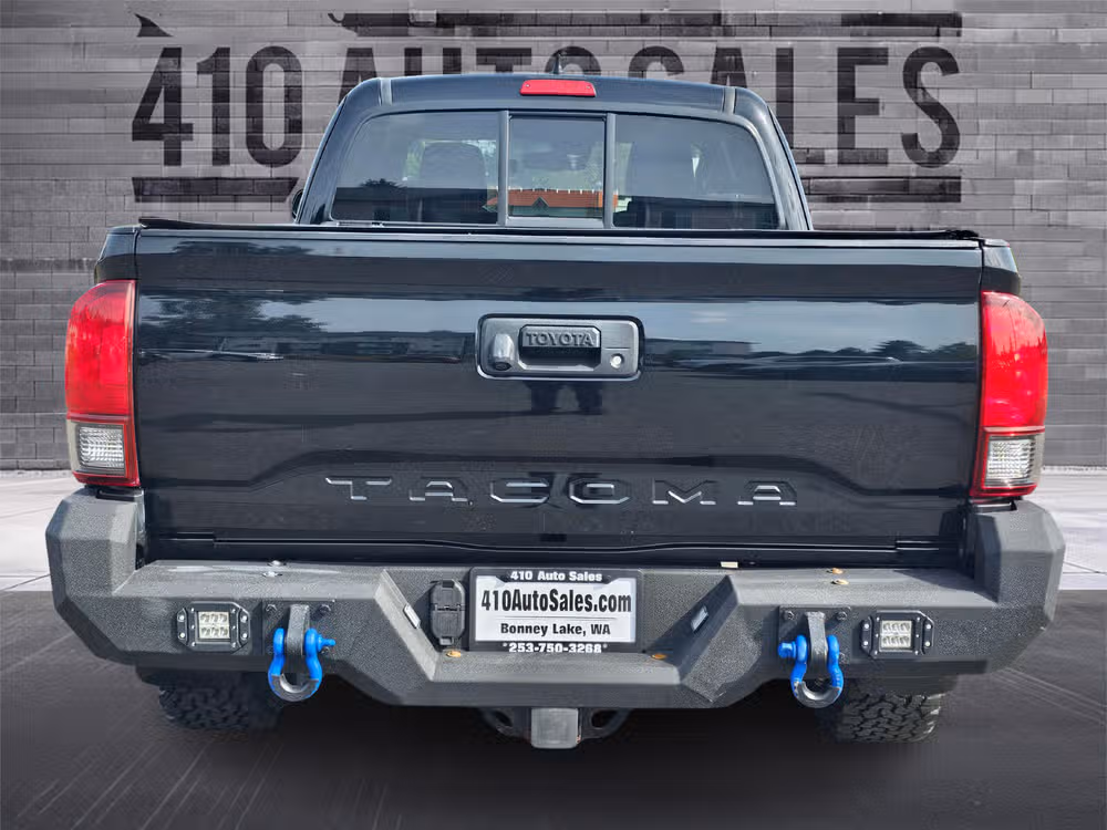 2019 Toyota Tacoma TRD Off-Road Image 4