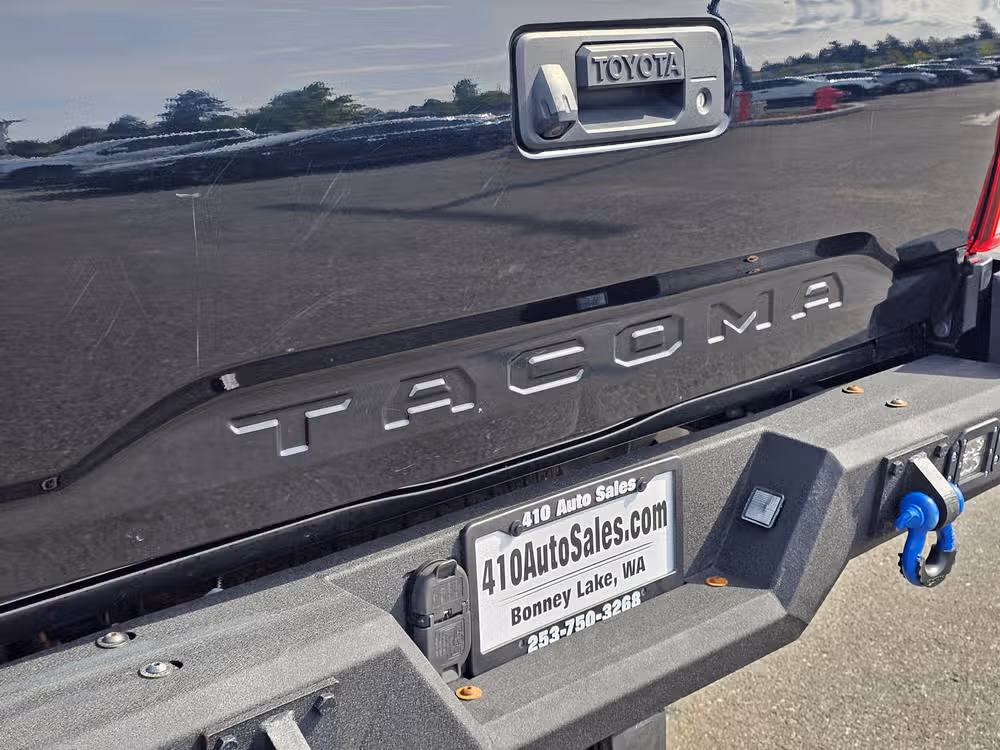 2019 Toyota Tacoma TRD Off-Road Image 10
