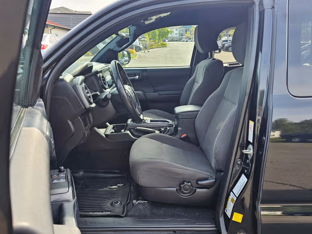 2019 Toyota Tacoma TRD Off-Road Image 29