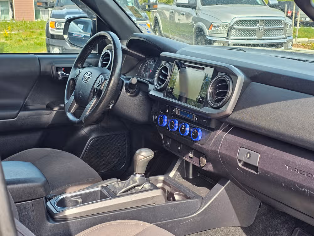 2019 Toyota Tacoma TRD Off-Road Image 35