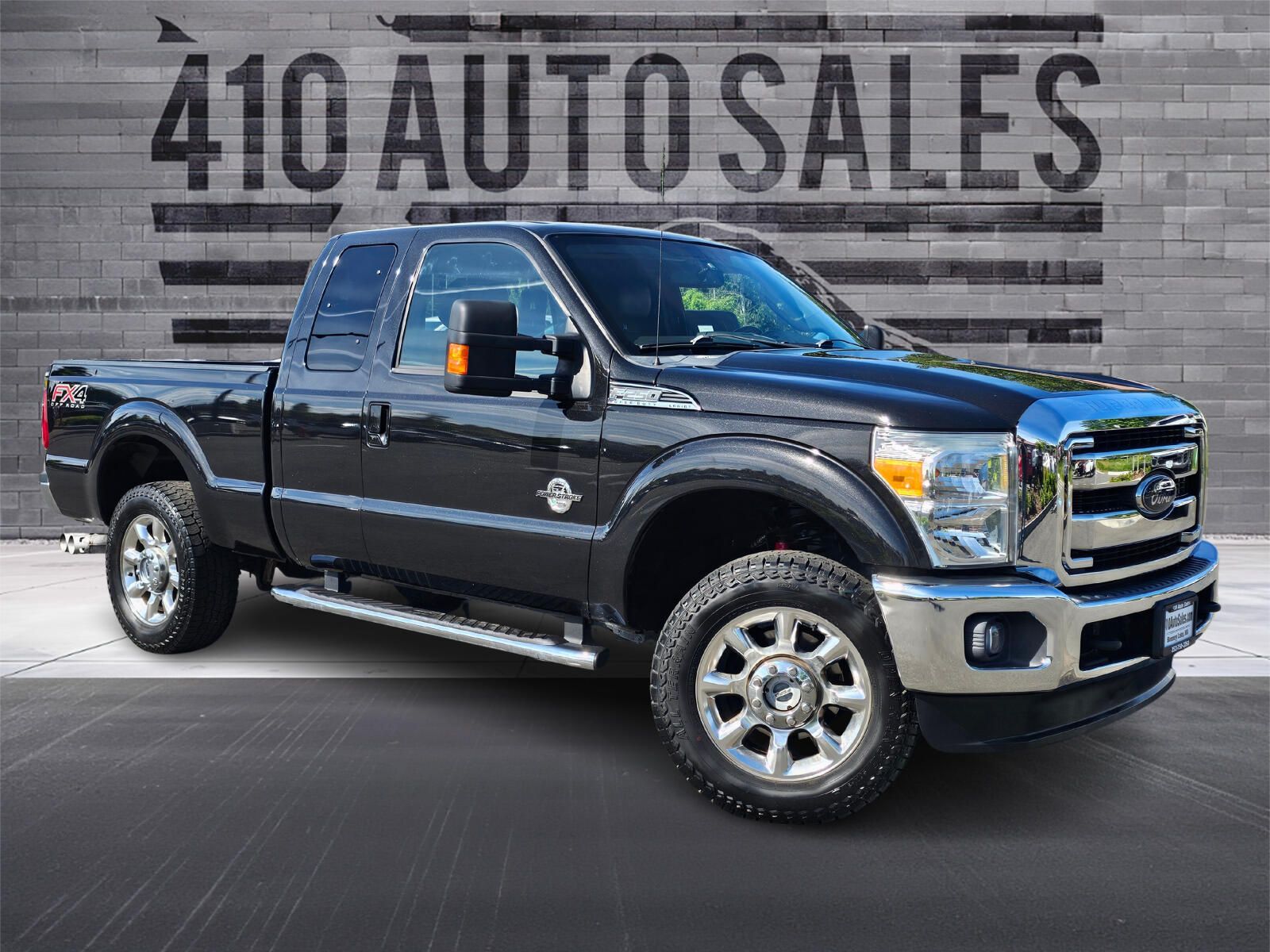 2015 Ford F-250 Lariat 4x4 SuperCab 142 in's photo