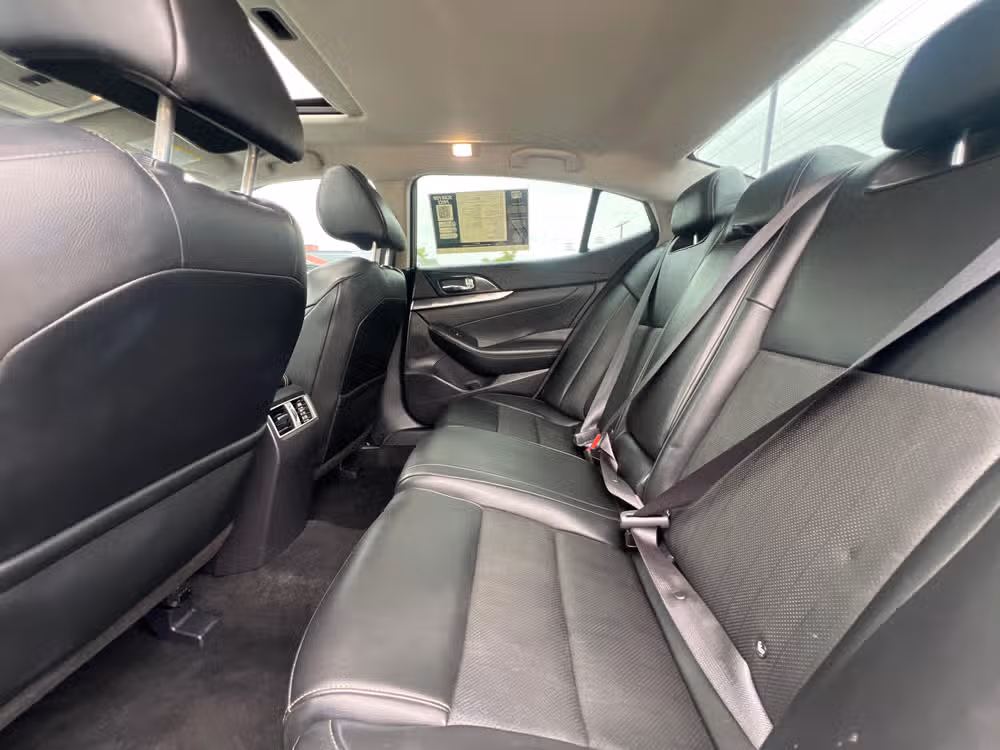2019 Nissan Maxima 3.5 SV Image 26