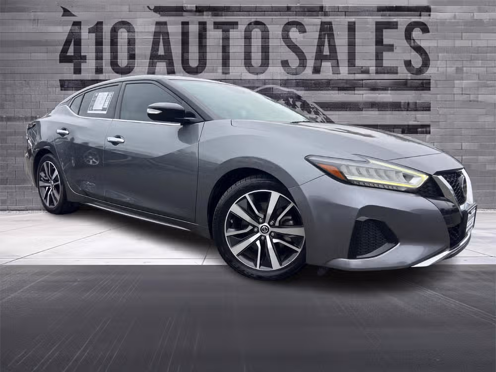 2019 Nissan Maxima SV's photo