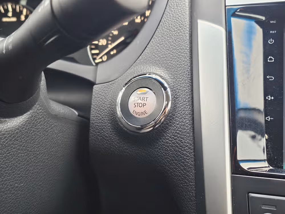 2017 Nissan Altima 2.5 SV Image 21