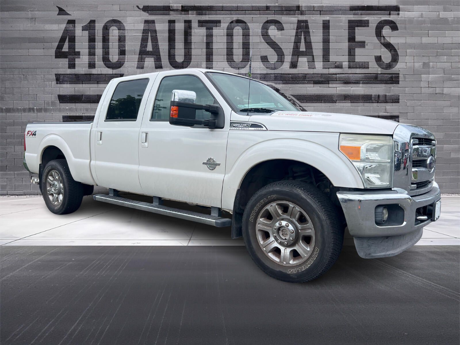 2014 Ford F-250 Lariat 4x4 Crew Cab 172 in's photo