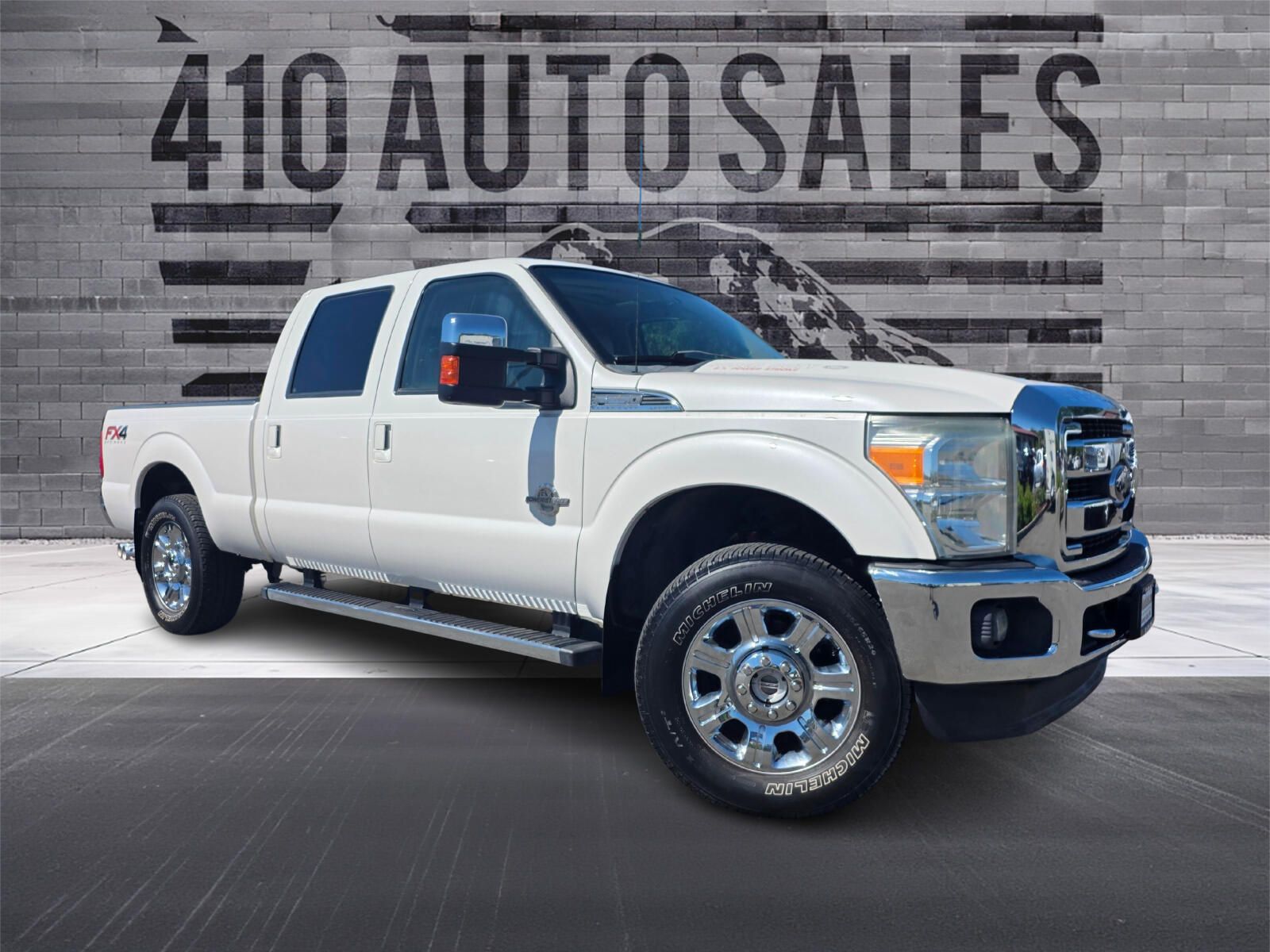 2014 Ford F-250 Lariat 4x4 Crew Cab 172 in's photo