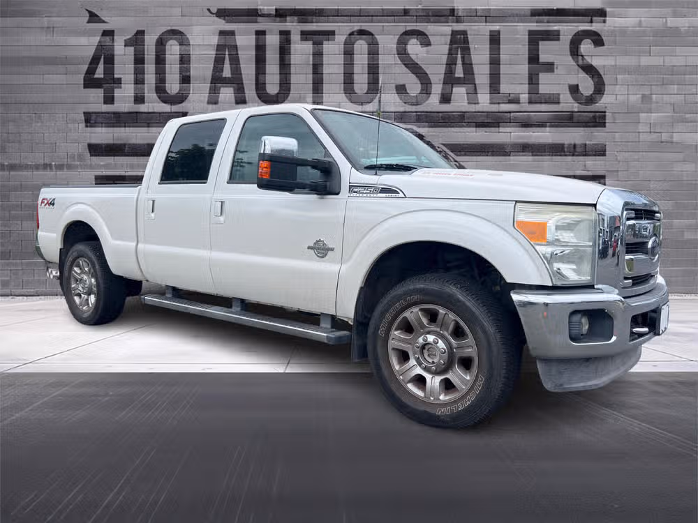 2014 Ford F-250 Lariat 4x4 Crew Cab 172 in's photo