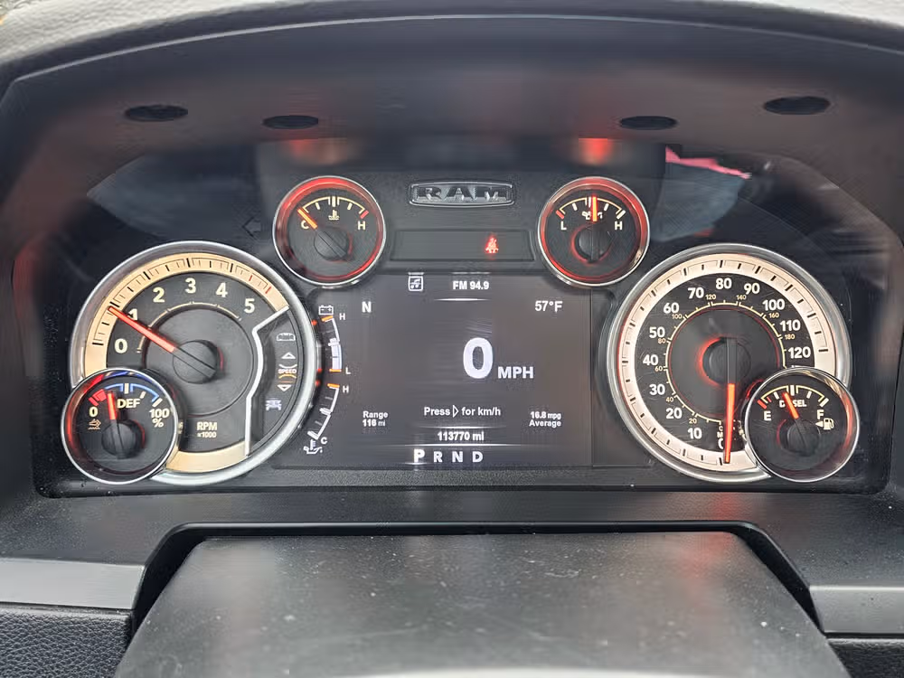 2018 Ram 1500 Laramie Crew Cab Image 17