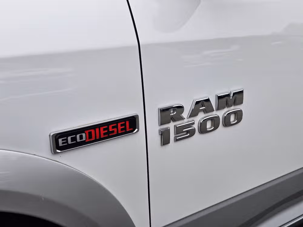 2018 Ram 1500 Laramie Crew Cab Image 14