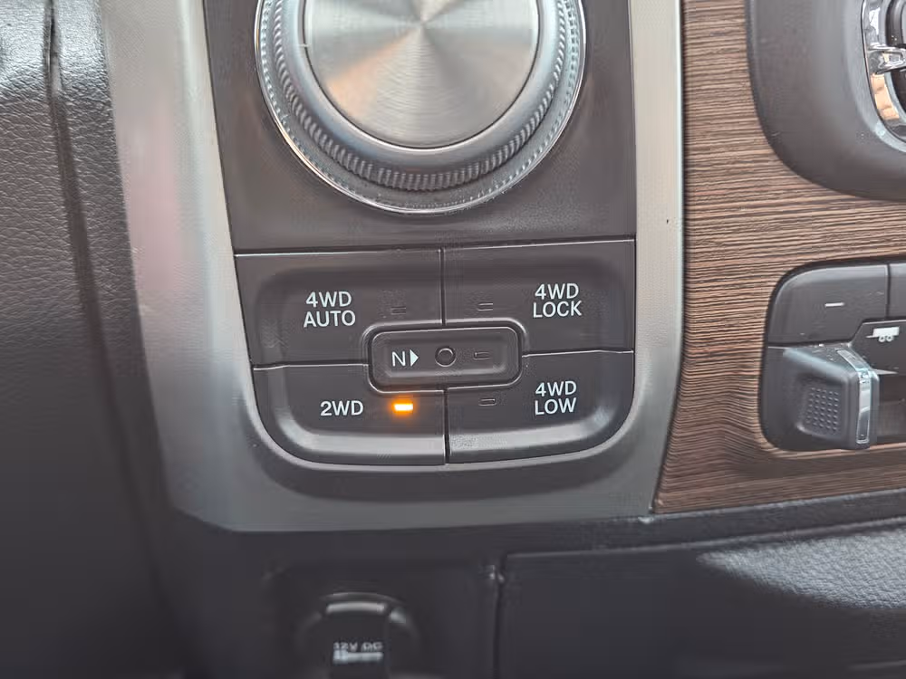 2018 Ram 1500 Laramie Crew Cab Image 22