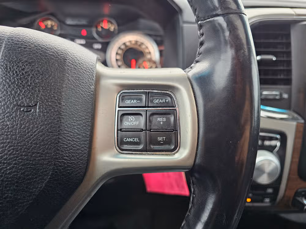 2018 Ram 1500 Laramie Crew Cab Image 26