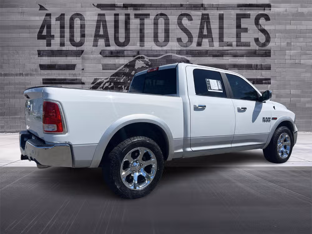 2018 Ram 1500 Laramie Crew Cab Image 5