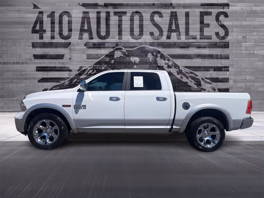2018 Ram 1500 Laramie Crew Cab Image 8