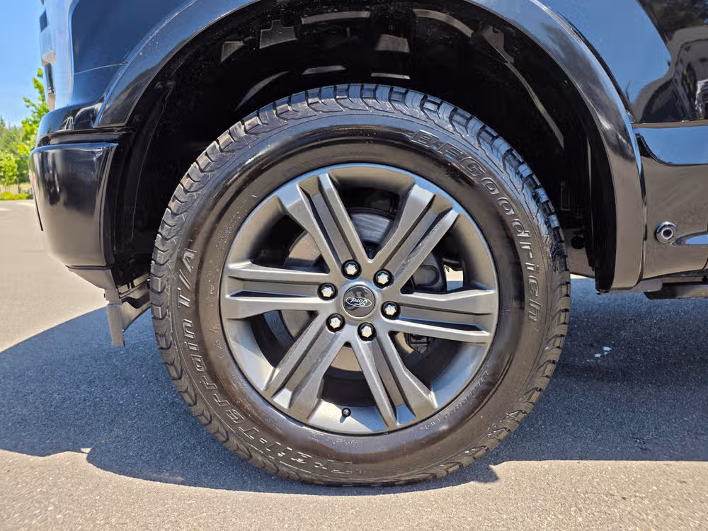 2018 Ford F-150 Lariat SuperCrew Image 9