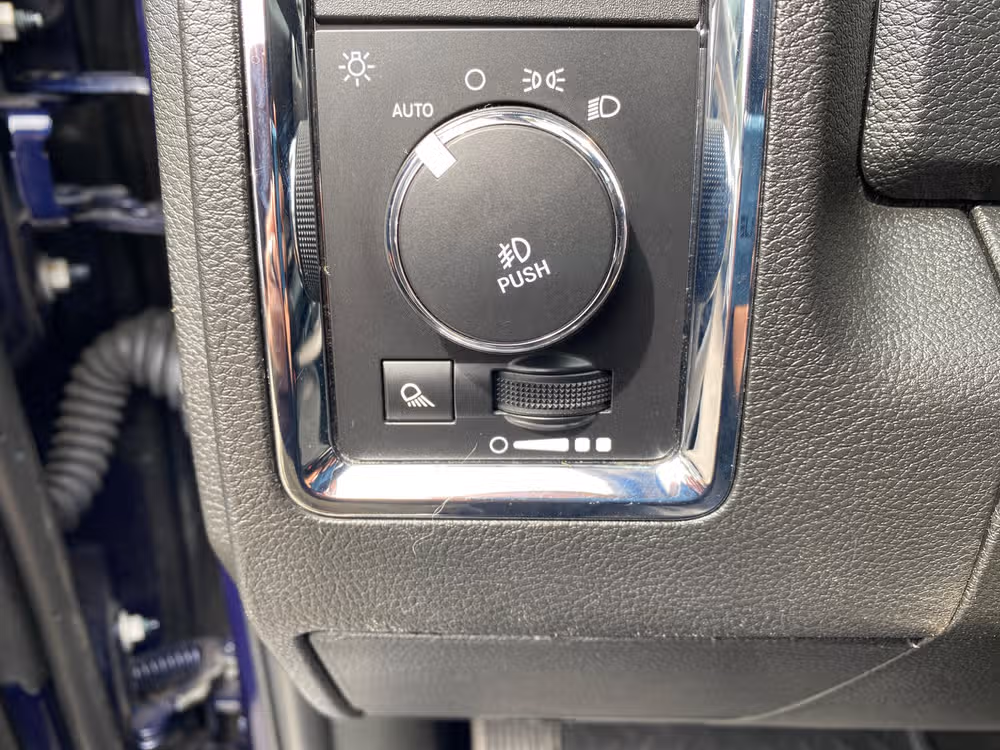 2018 Ram 1500 Laramie Eco Diesel Long Bed *MUST SEE* Image 23