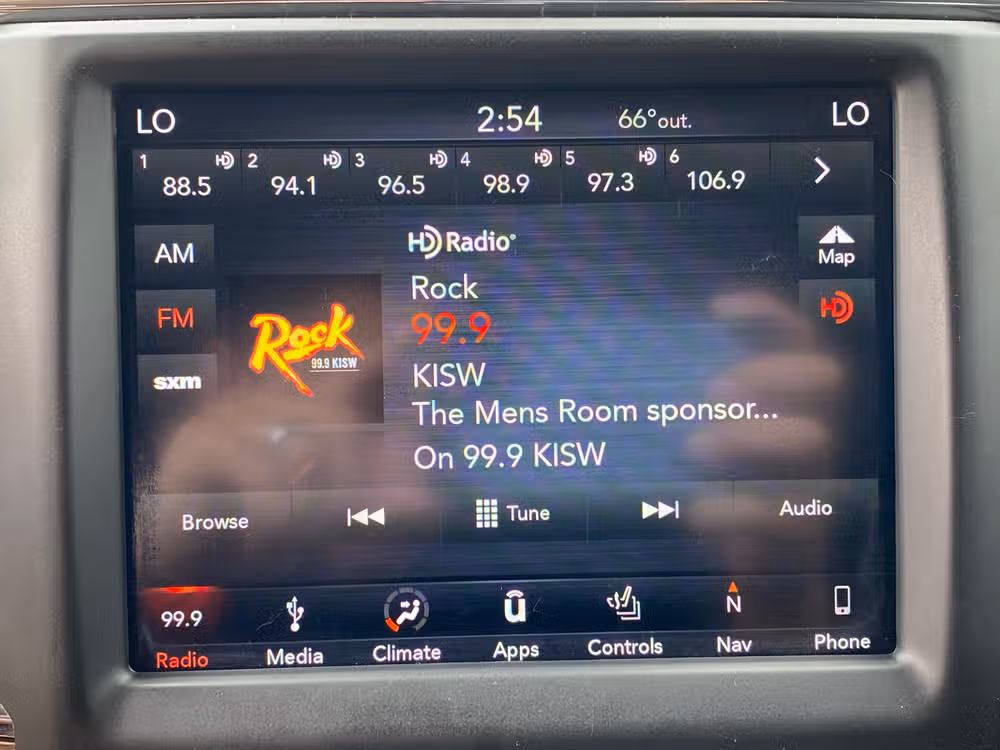 2018 Ram 1500 Laramie Eco Diesel Long Bed *MUST SEE* Image 18