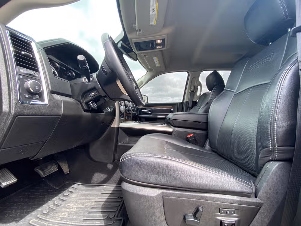 2018 Ram 1500 Laramie Eco Diesel Long Bed *MUST SEE* Image 26