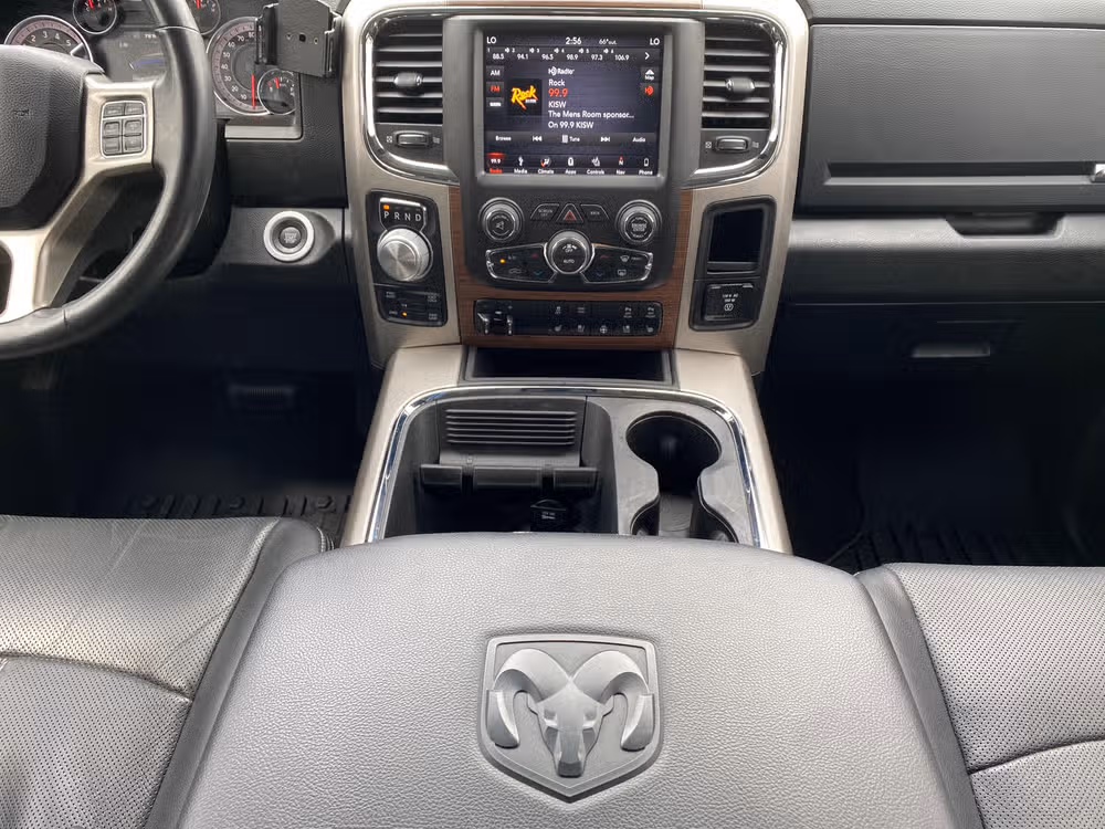 2018 Ram 1500 Laramie Eco Diesel Long Bed *MUST SEE* Image 15