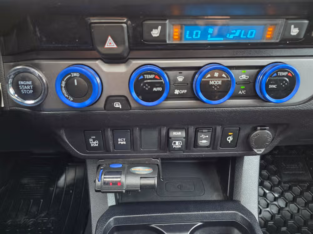 2018 Toyota Tacoma TRD Sport Double Cab Image 17