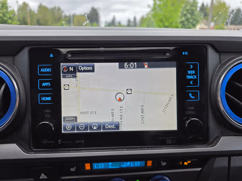 2018 Toyota Tacoma TRD Sport Double Cab Image 14