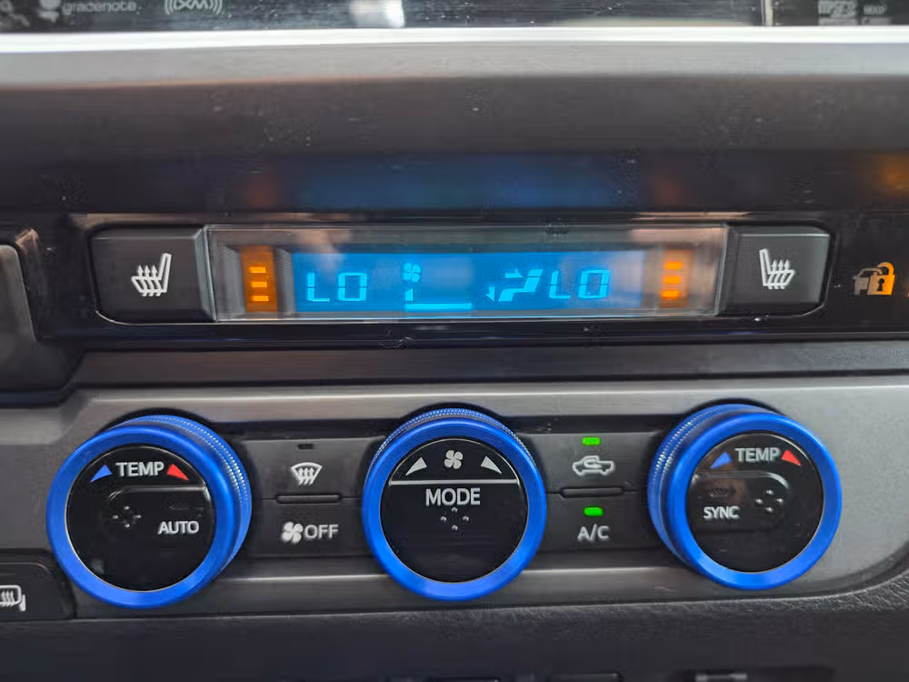 2018 Toyota Tacoma TRD Sport Double Cab Image 16