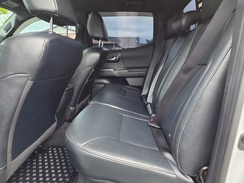 2018 Toyota Tacoma TRD Sport Double Cab Image 26