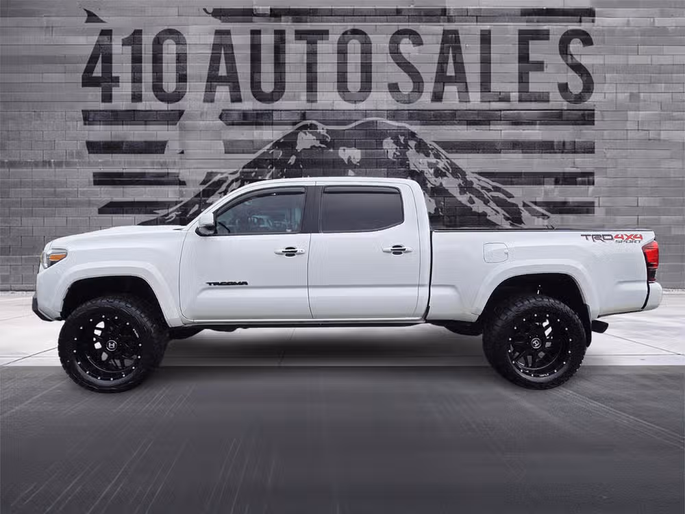 2018 Toyota Tacoma TRD Sport Double Cab Image 7