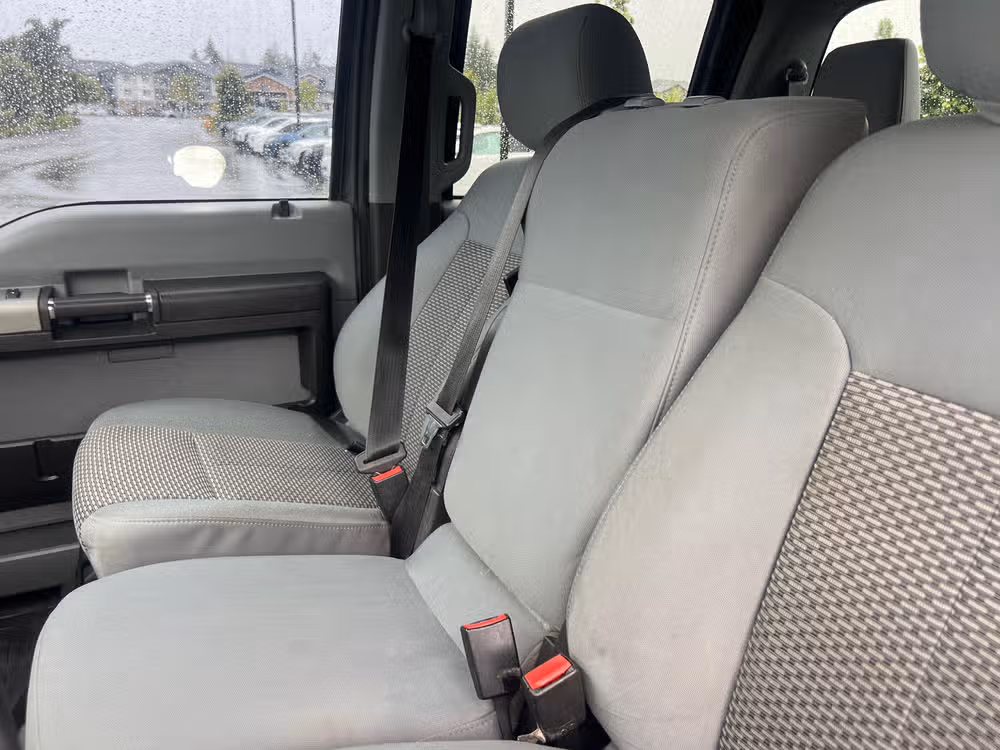 2015 Ford F-350 Super Duty XLT Crew Cab Image 14
