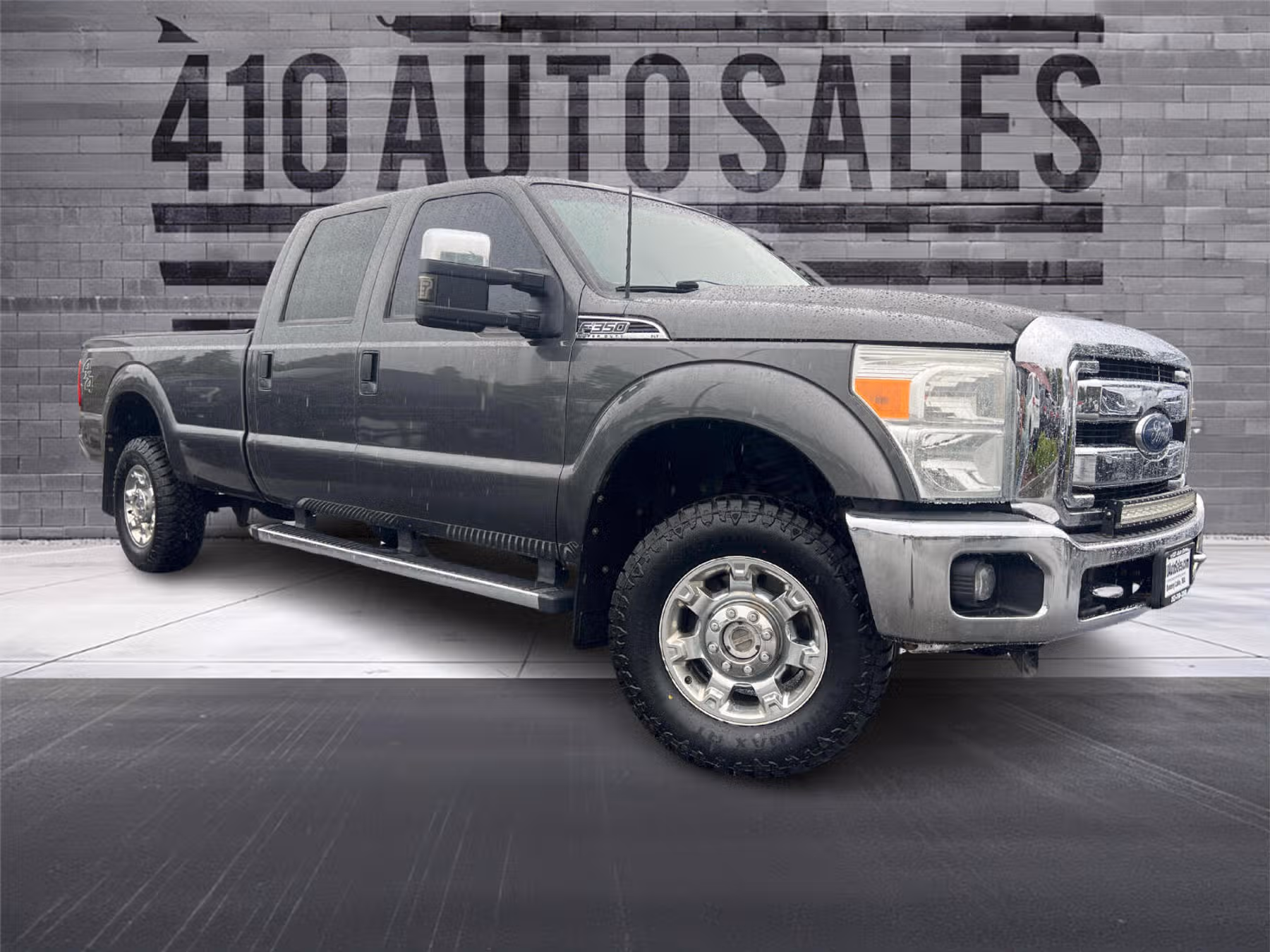 2015 Ford F-350 Super Duty XLT Crew Cab Image 1