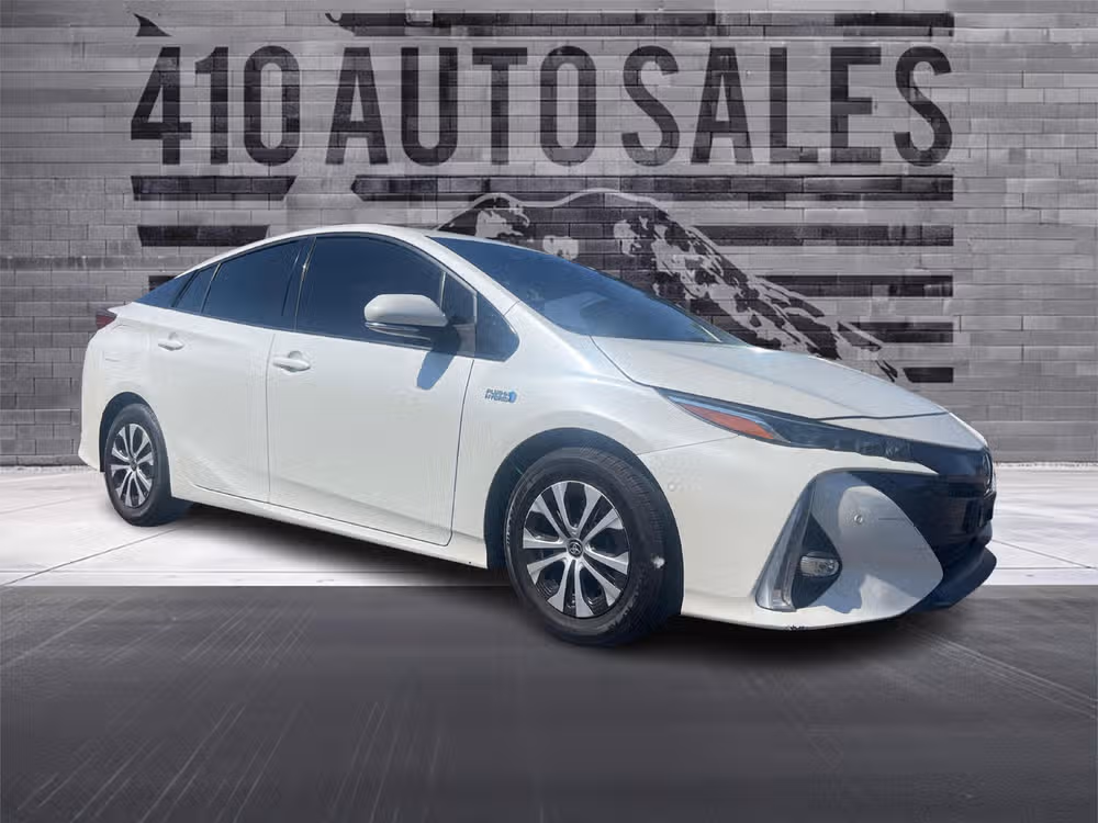 2020 Toyota Prius Prime Limited's photo