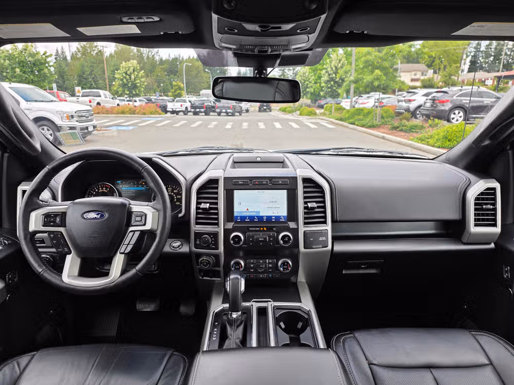 2020 Ford F-150 Lariat SuperCrew Image 10