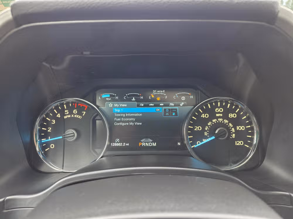 2020 Ford F-150 Lariat SuperCrew Image 12