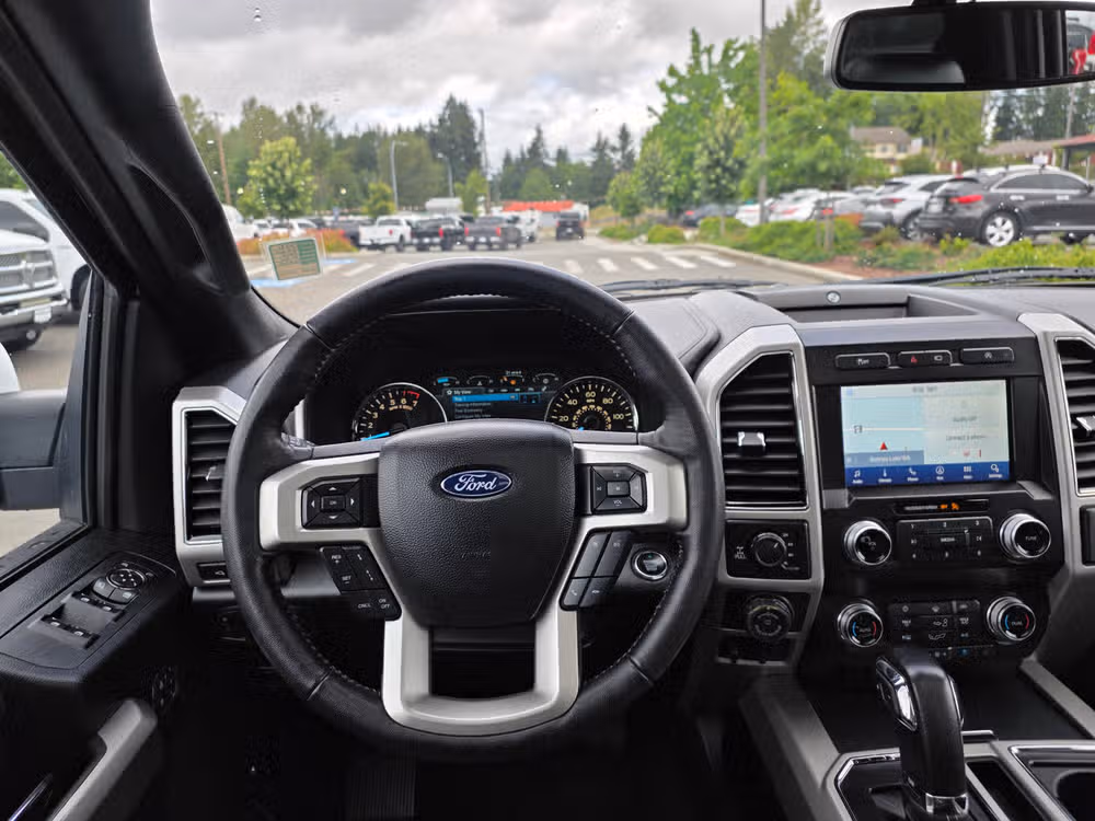 2020 Ford F-150 Lariat SuperCrew Image 11