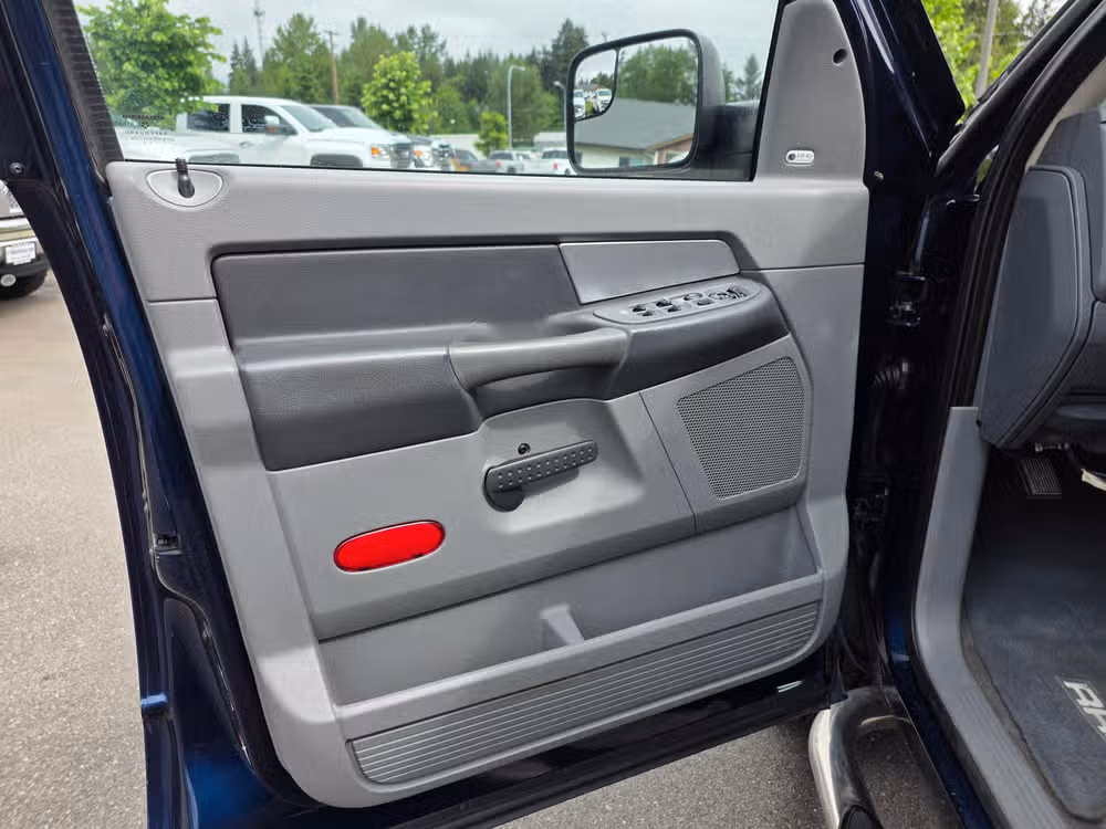 2008 Dodge Ram 3500 ST Quad Cab Image 19