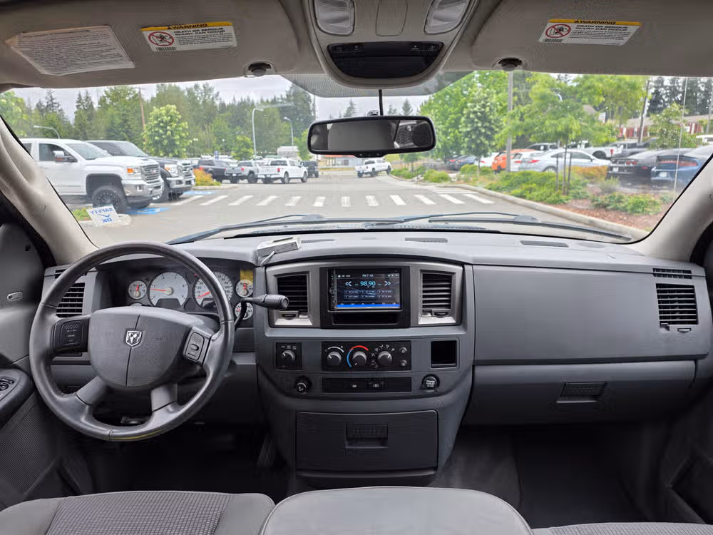 2008 Dodge Ram 3500 ST Quad Cab Image 10
