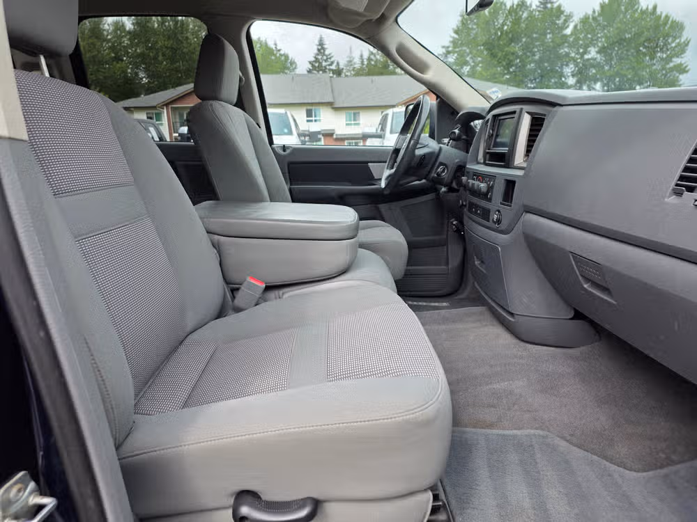2008 Dodge Ram 3500 ST Quad Cab Image 24