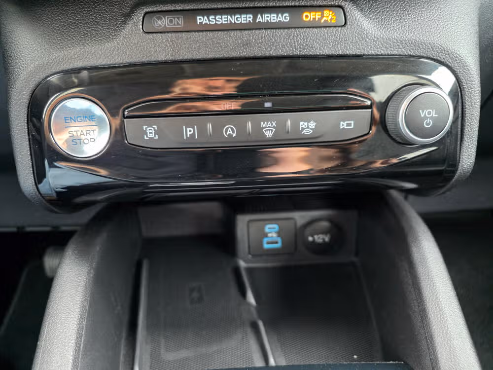 2023 Ford Escape Platinum Image 16