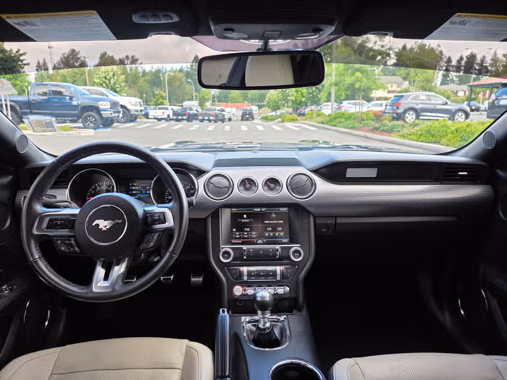 2015 Ford Mustang GT Premium Image 11