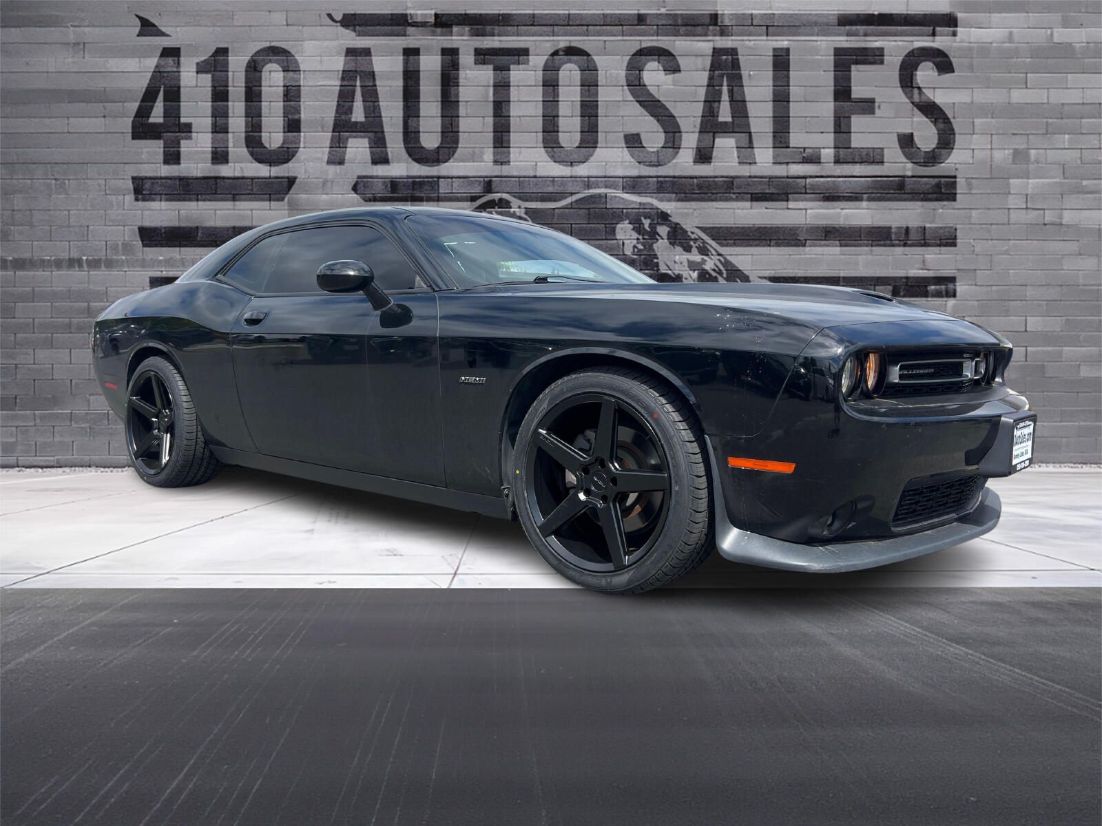 2019 Dodge Challenger R/T's photo