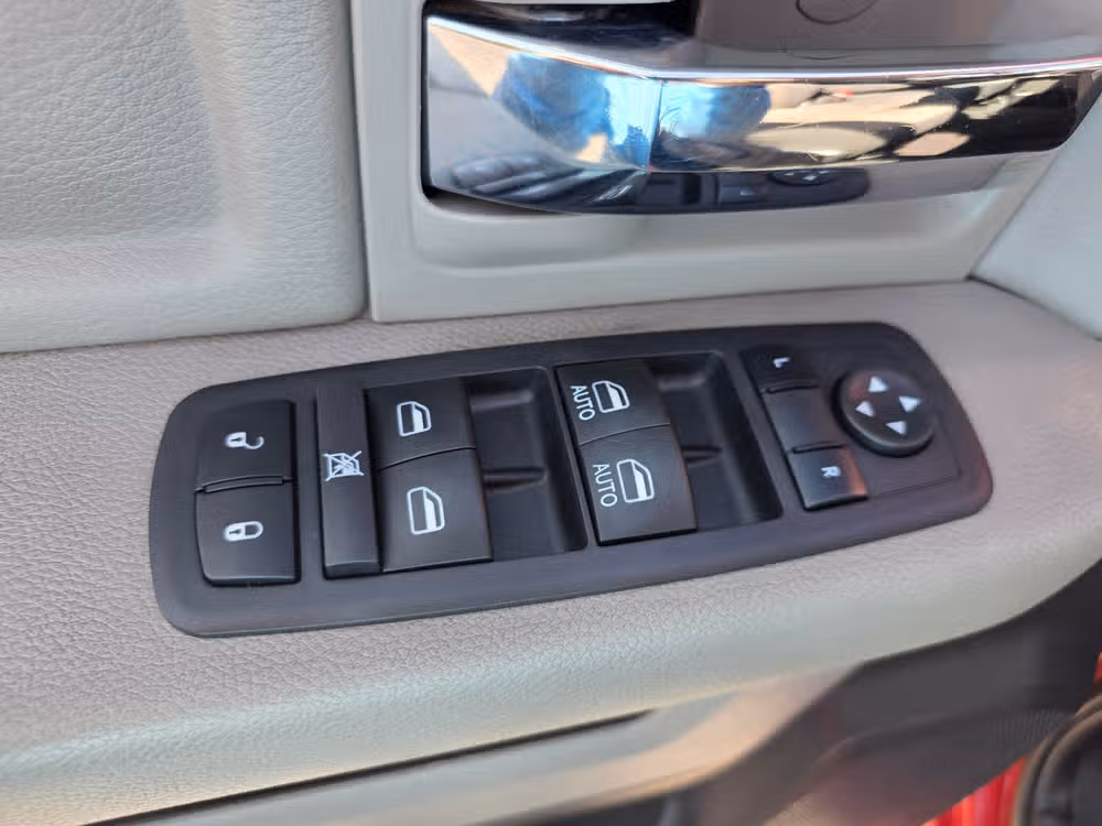 2011 Ram 1500 SLT Quad Cab Image 19