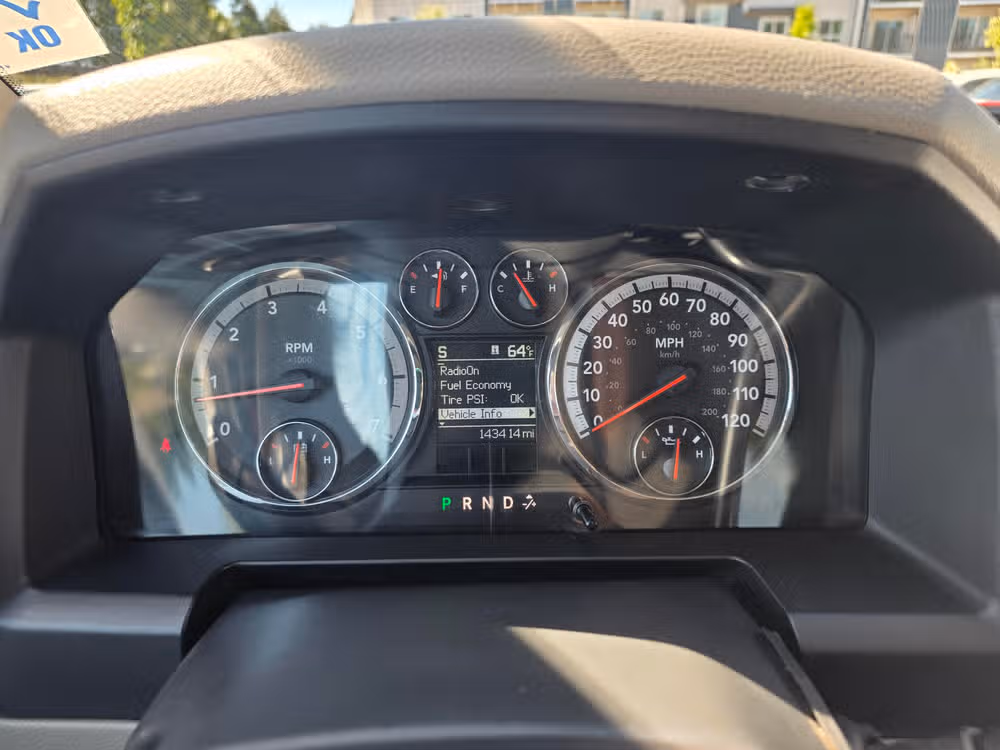 2011 Ram 1500 SLT Quad Cab Image 12