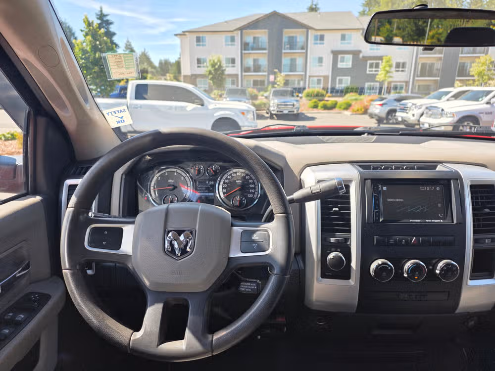 2011 Ram 1500 SLT Quad Cab Image 11