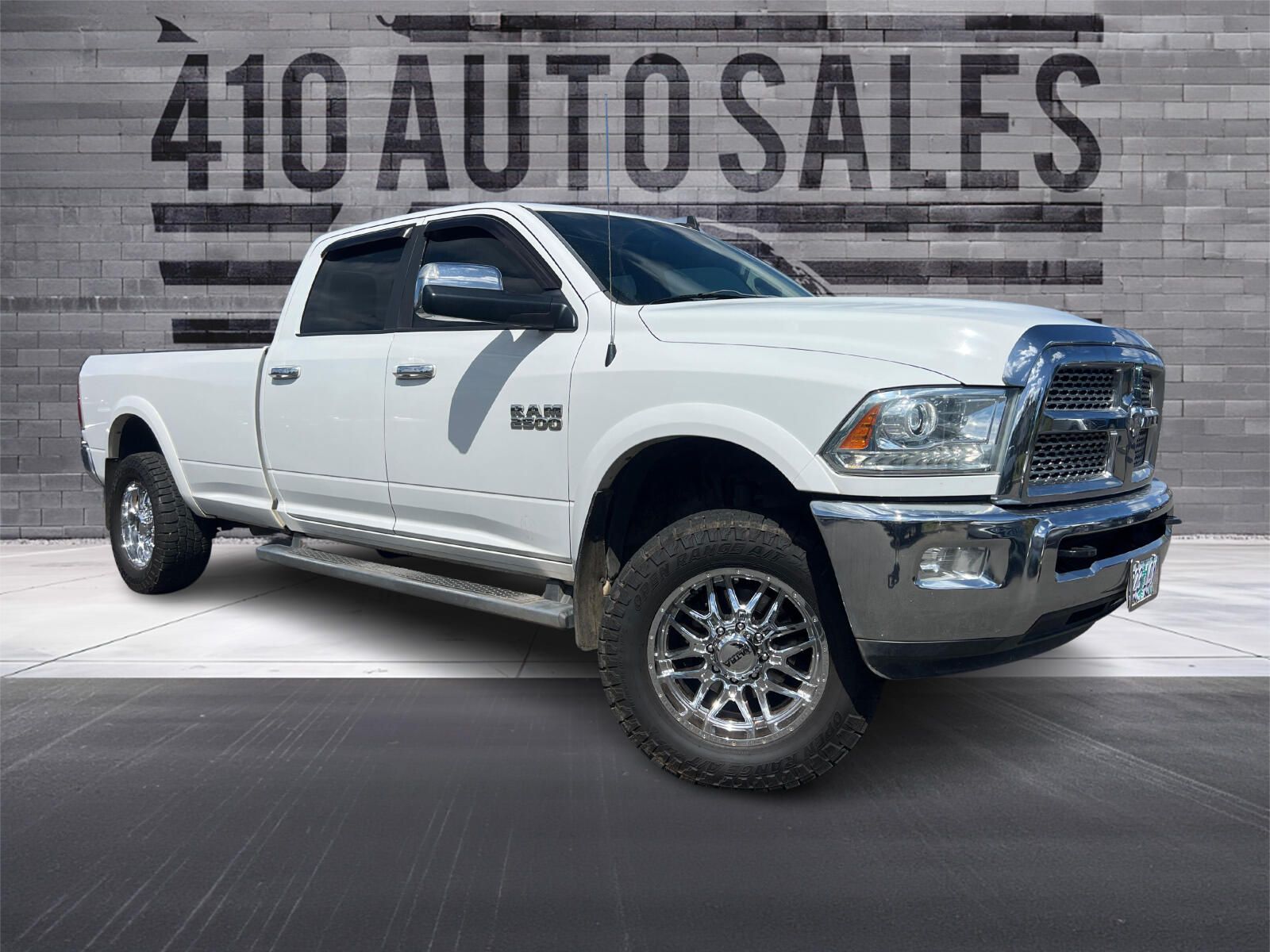 2015 RAM 2500 Laramie Crew Cab LB 4WD