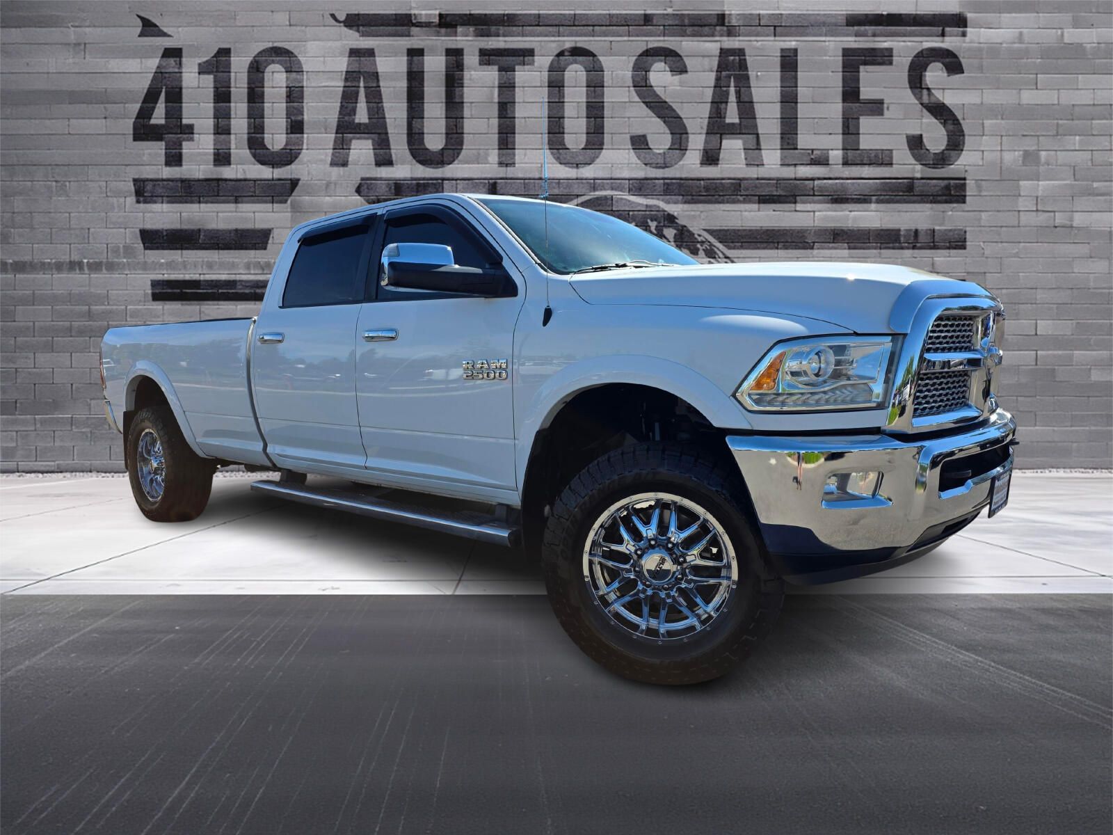 2015 RAM 2500 Laramie 4X4 Crew Cab LWB's photo