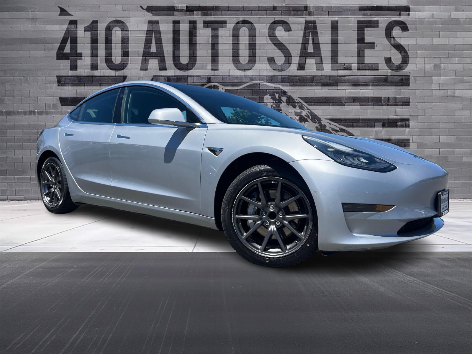 2018 Tesla Model 3 Long Range's photo
