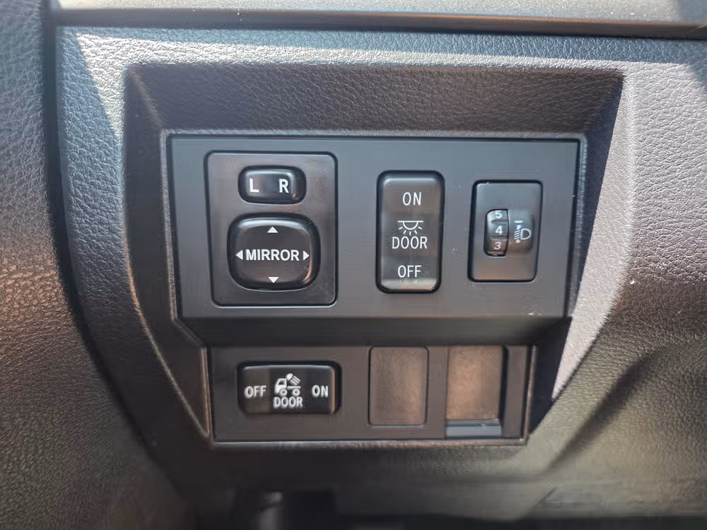 2014 Toyota Tundra SR5 Double Cab Image 18